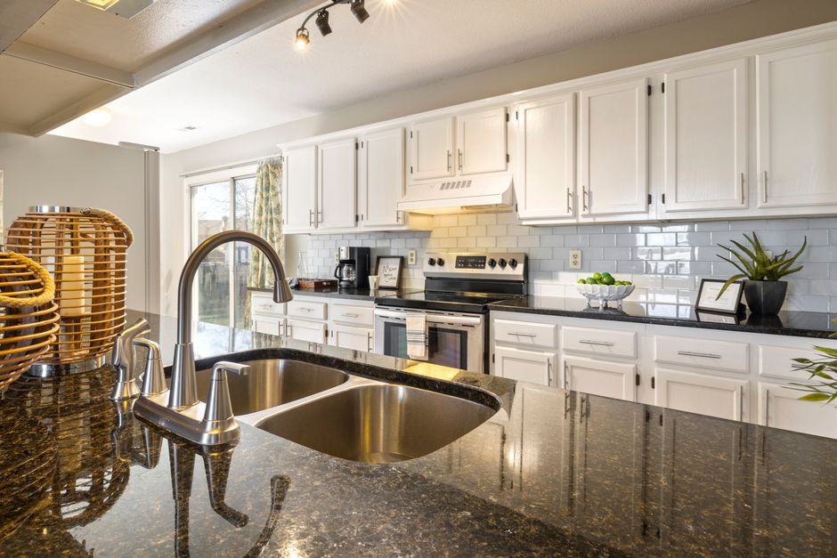 Professional Stainless Steel Cleaning Tips: Restore Shine Like a Pro
