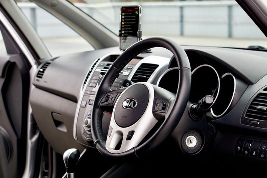 Essential Car Phone Mount Setup for Solo Travelers: Navigation, Safety, and Comfort