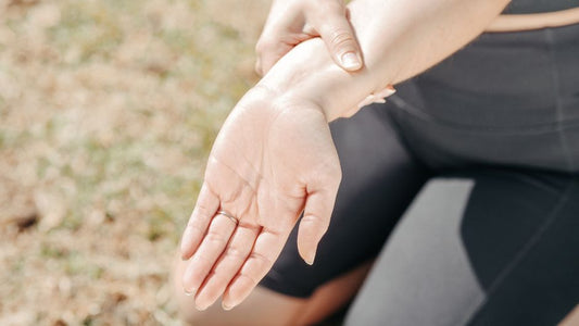 Joint Pain Relief for Dry Skin: The Complete Guide to Soothing Aches Without Irritation