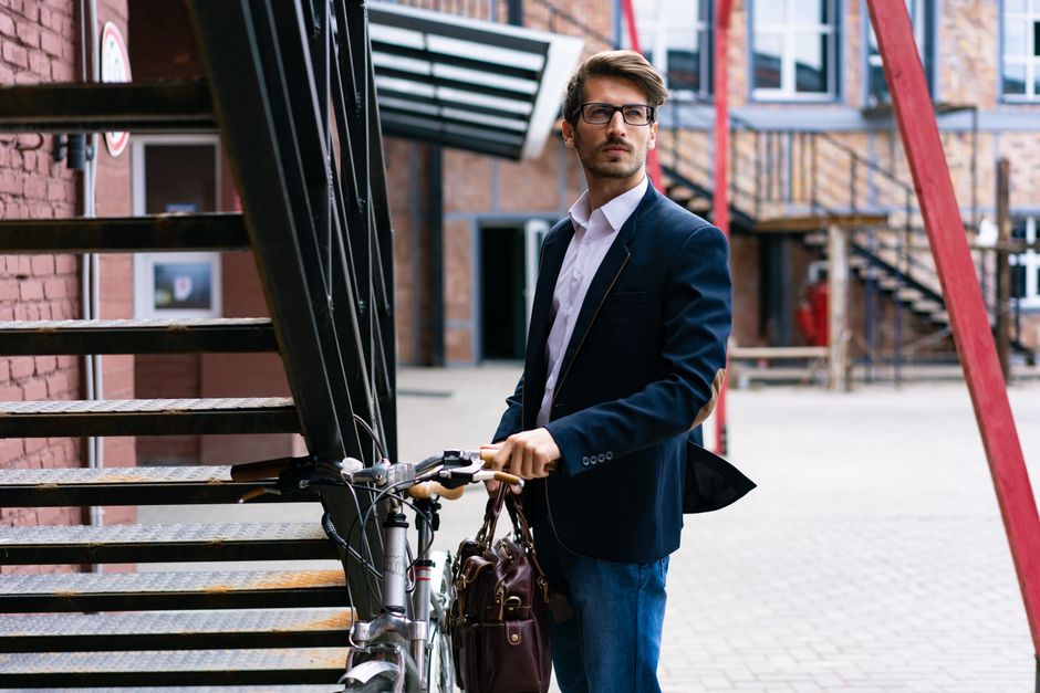 How to Pack Light and Travel Smart with an Eco-Conscious System