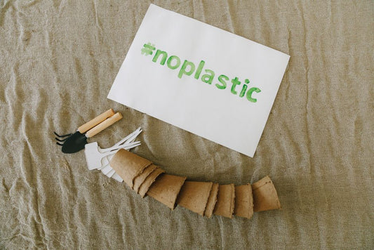 Pros and Cons of Zero-Waste Baby Diapering: Cloth vs. Biodegradable vs. Compostable