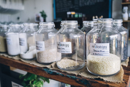 The Small Kitchen Survival Guide to Grocery Shopping: Essential Tools for Bulk Buying Without Waste