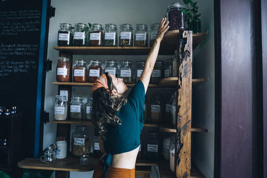 The Complete Guide to Sustainable Food Storage in a Small Apartment: Zero-Waste Swaps That Actually Fit Your Space