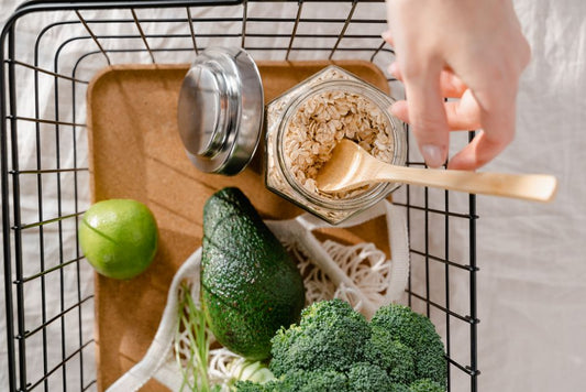 7 Essential Kitchen Tools for Effortless Grocery Shopping and Meal Prep