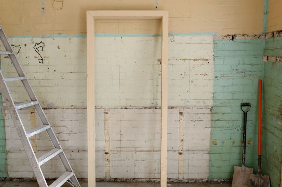 The Apartment Interior Design Toolkit: Must-Have Tools for Small-Space Upgrades