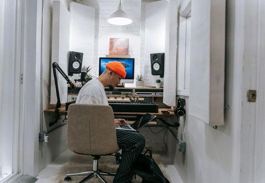 How to Soundproof a Shared Wall in an Apartment Without Damaging the Lease