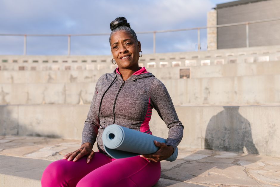 How to Build a Morning Routine for Senior Skin and Joint Health: A Step-by-Step Guide