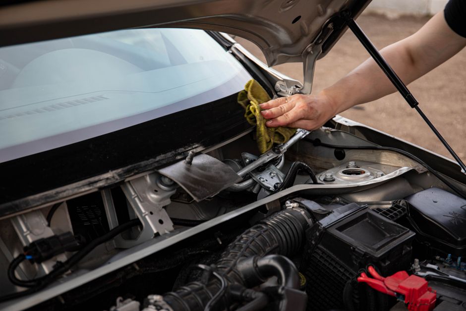 How to Protect Your Windshield and Save Money on Repairs and Replacements