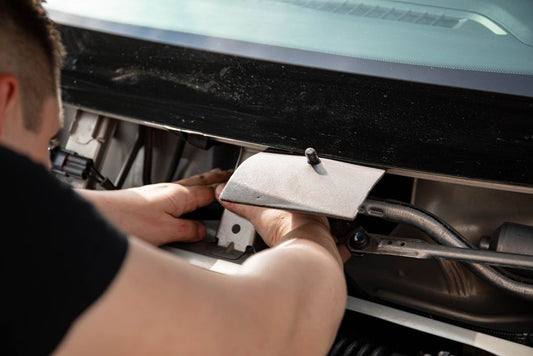 Windshield Repair: When to DIY and When to Hire a Pro