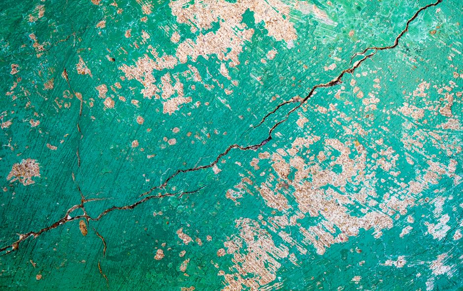 How to Fix a Painted Wall That Keeps Cracking at the Corners